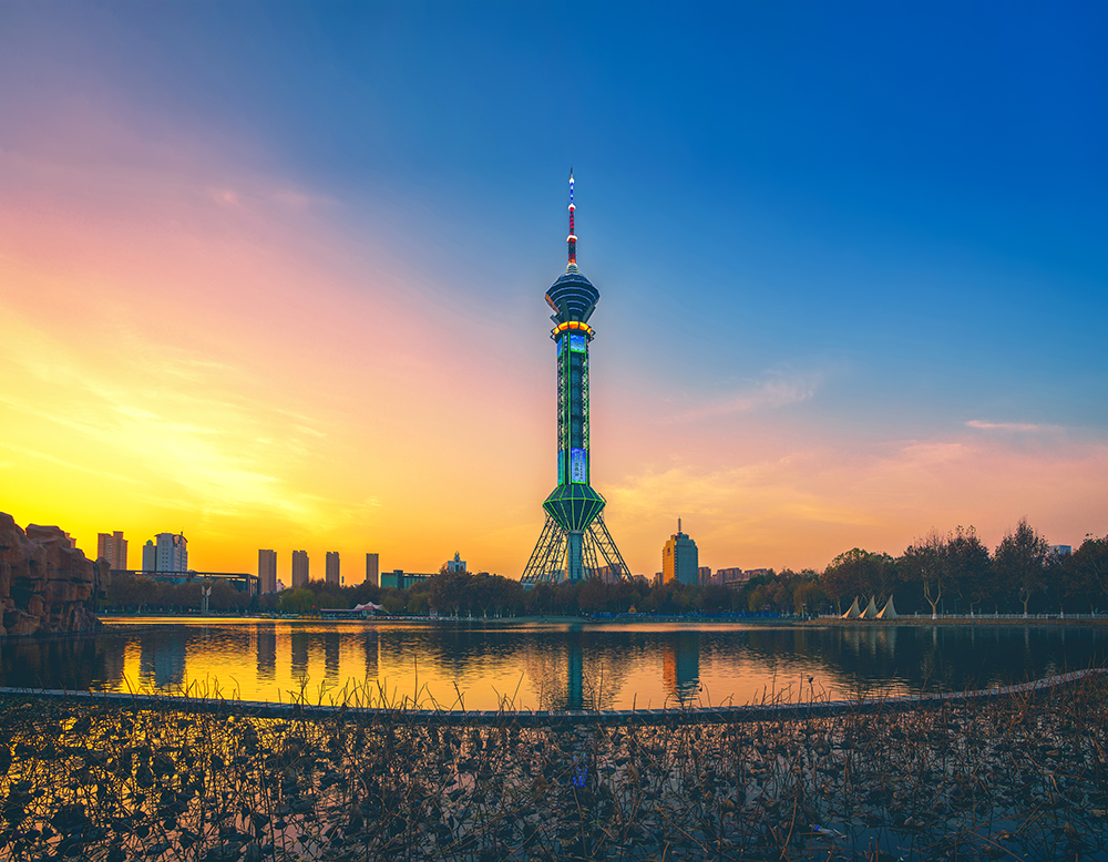 PHP在公司網(wǎng)站制作系統(tǒng)框架設(shè)計中的核心應(yīng)用與實踐